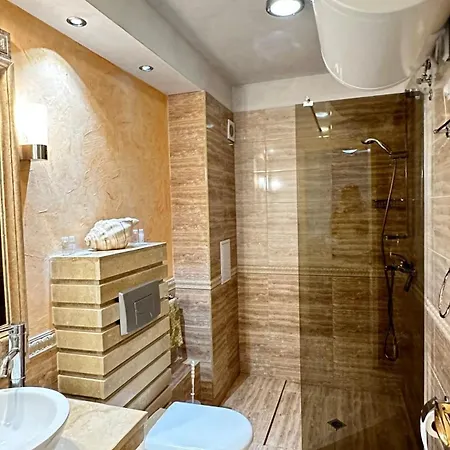 Penthouse Happy Moments 3 阳光海滩