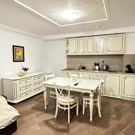 Апартаменты Penthouse Happy Moments 3 *